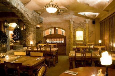 The Blueberry Hotel Pontypridd ภายนอก รูปภาพ