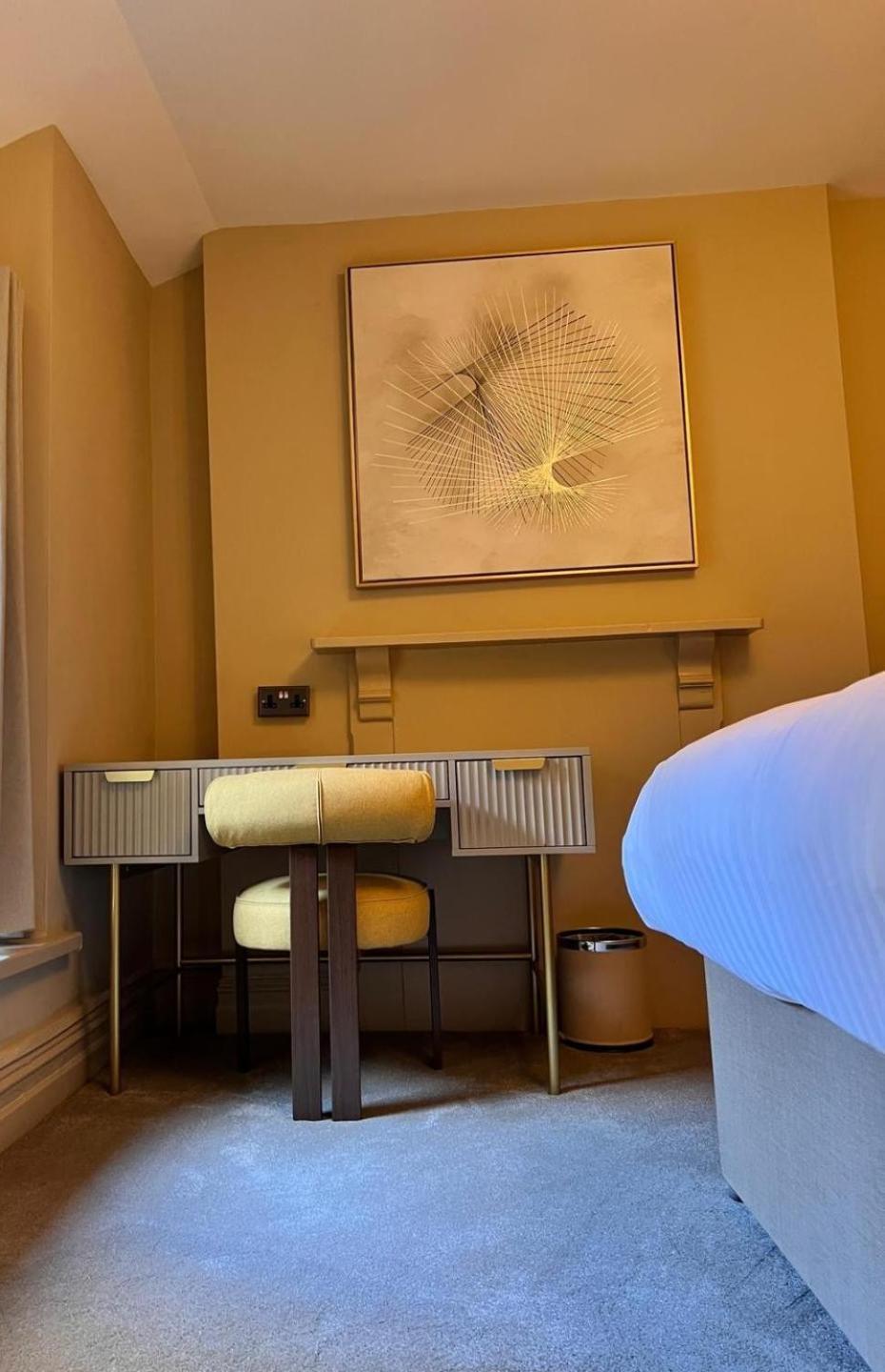 The Blueberry Hotel Pontypridd ภายนอก รูปภาพ
