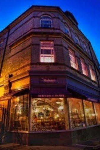 The Blueberry Hotel Pontypridd ภายนอก รูปภาพ