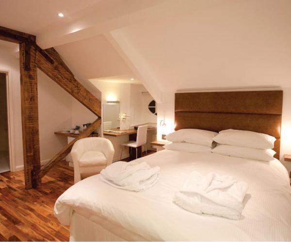 The Blueberry Hotel Pontypridd ห้อง รูปภาพ