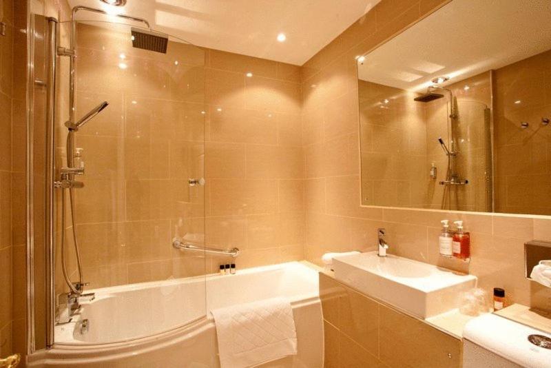 The Blueberry Hotel Pontypridd ห้อง รูปภาพ